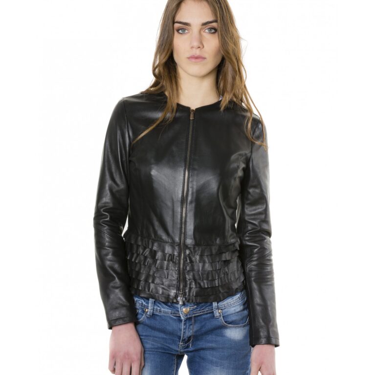 giacca in pelle donna con balze con zip centrale e girocollo nero f101