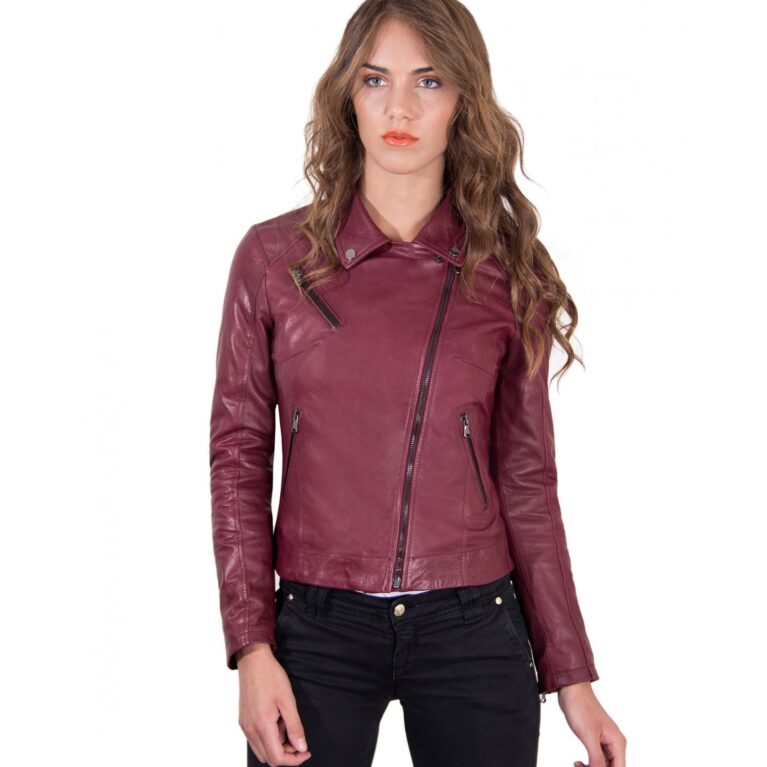giacca in pelle donna modello chiodo biker con zip trasversale colore vinaccio kbc collezione donna autunno inverno 5